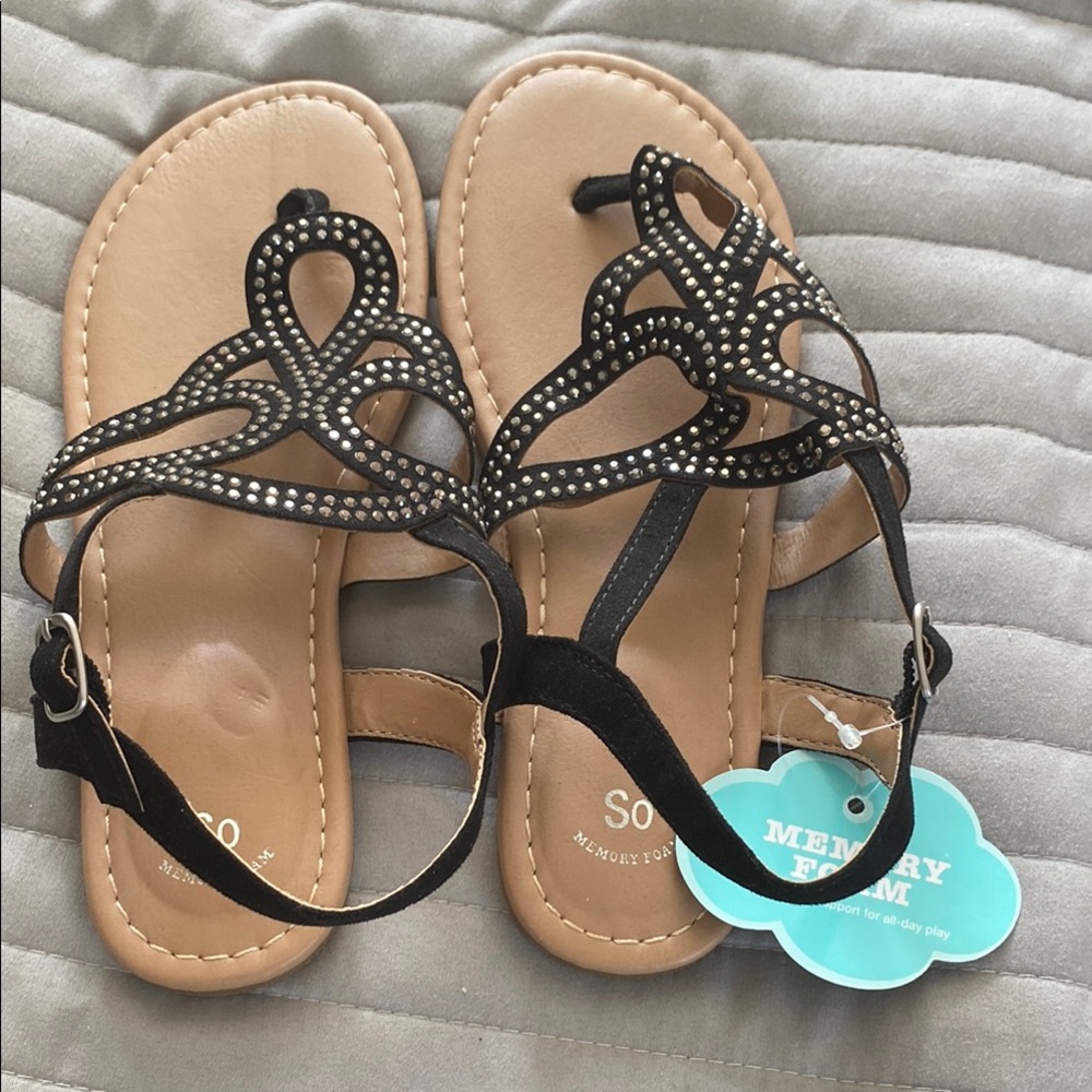 NWT Girls Size 4 Dressy Sandals 🩴